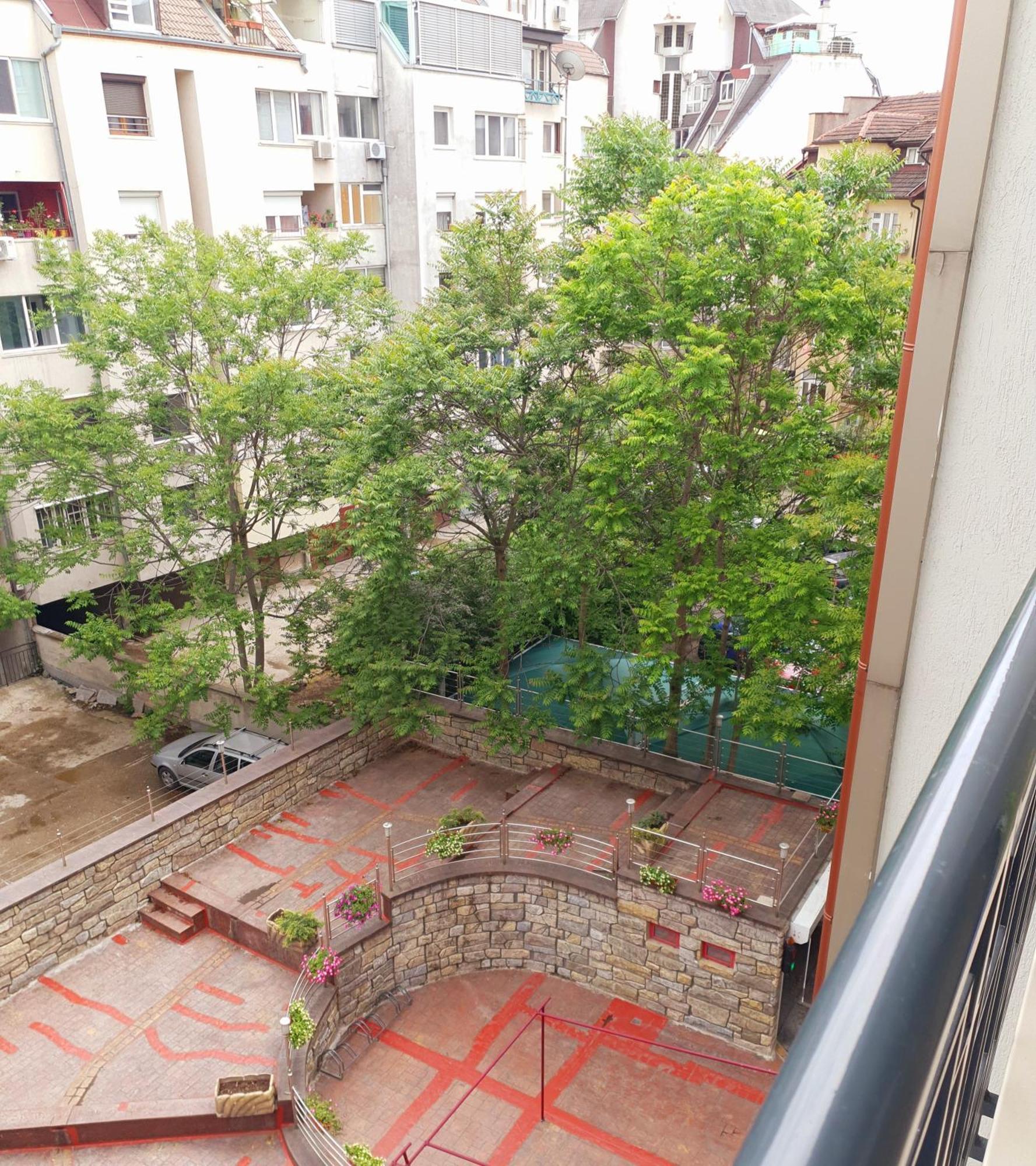 Bright And Newly Refurbished Apartment Near Center Σόφια Εξωτερικό φωτογραφία