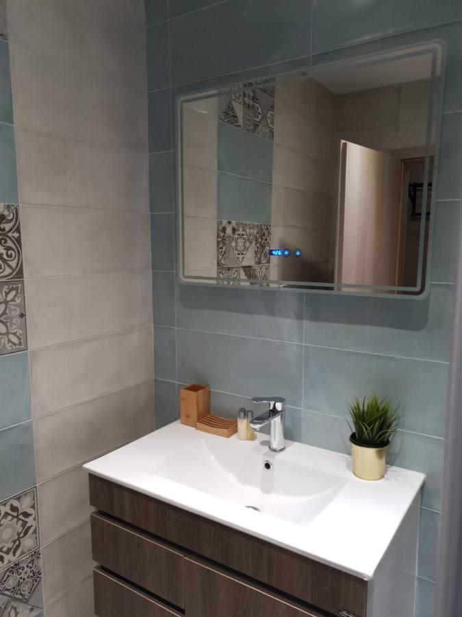 Bright And Newly Refurbished Apartment Near Center Σόφια Εξωτερικό φωτογραφία